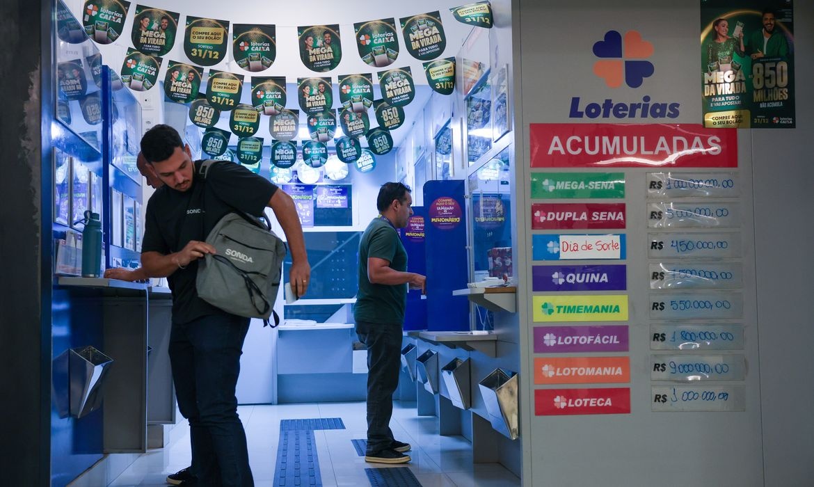 Mega-Sena acumula novamente e prêmio principal vai para R$ 105 milhões