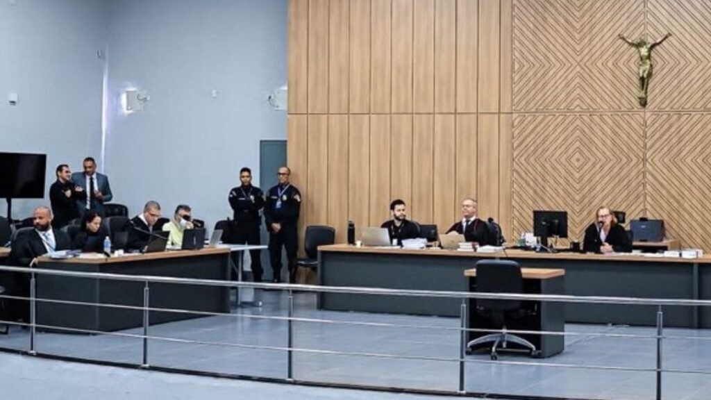 Carlos Alberto Bezerra alega provocação em depoimento sobre duplo homicídio em Cuiabá