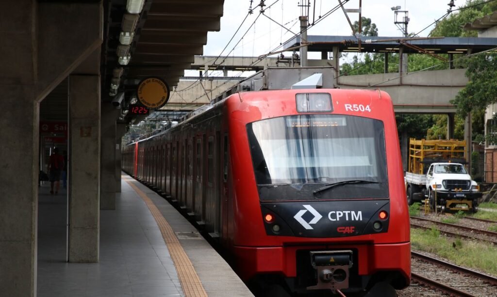 CPTM retoma operação de linhas ferroviárias após falhas operacionais em São Paulo