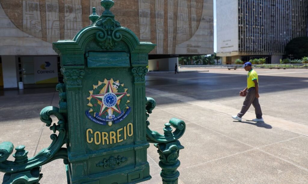 Correios enfrentam alerta do TCU sobre riscos fiscais e custos operacionais