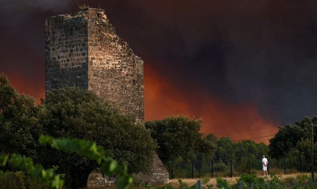 Incêndios florestais avançam sobre Bordeaux e colocam Europa em estado de alerta máximo