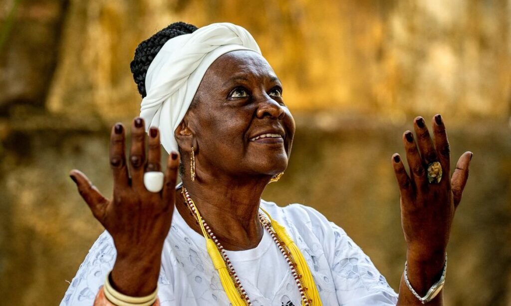 Mestra Fatinha completa 70 anos em encontro de jongueiros que celebra a cultura negra no Vale do Café