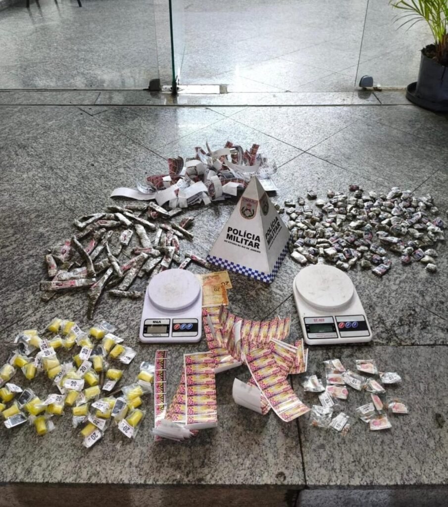 Polícia Militar apreende grande quantidade de drogas em Três Rios