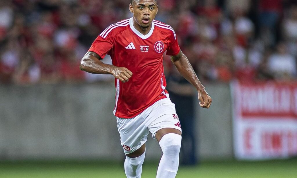 STJD suspende Victor Gabriel até retorno de Gabriel Pec aos gramados