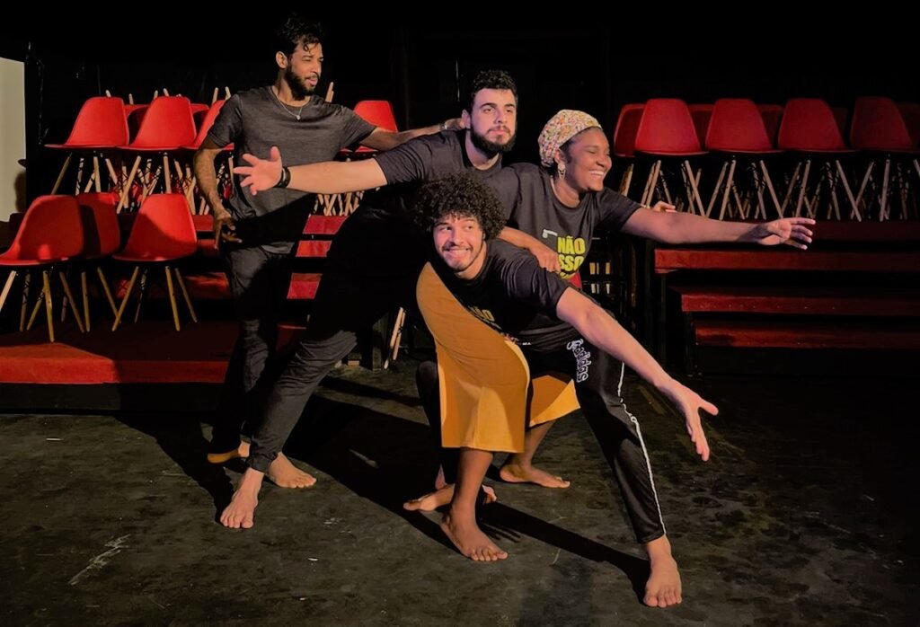 Centro Cultural Ensaio abre inscrições para bolsas de teatro em Salvador