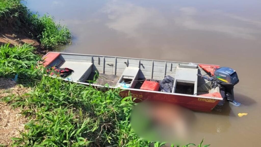 Corpo de homem é localizado por praticantes de caiaque no Rio Vermelho