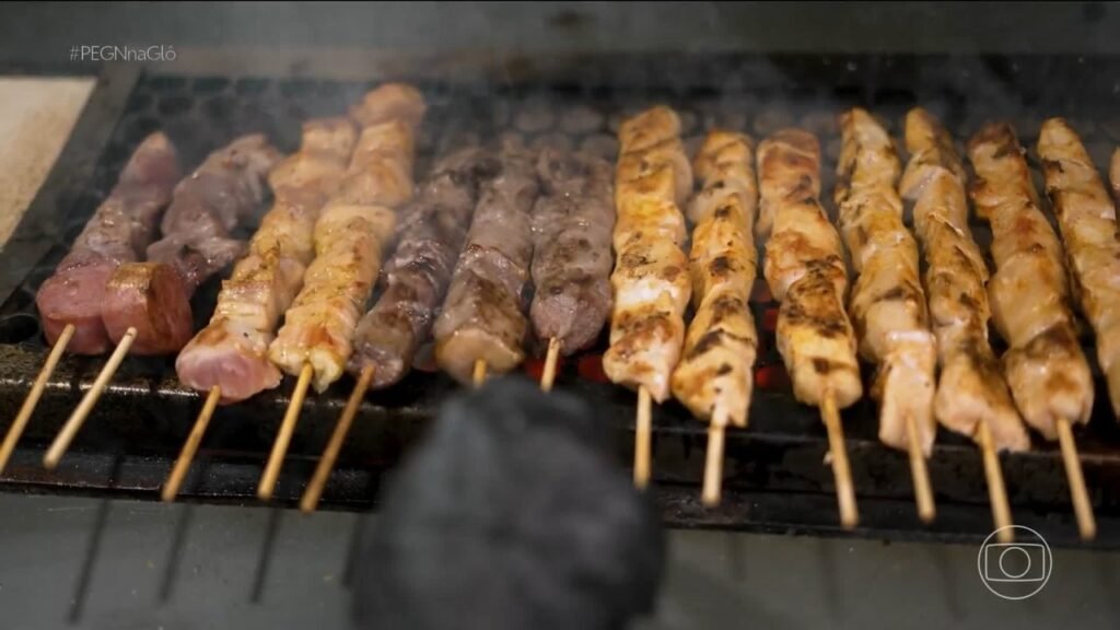 Do humor digital ao sucesso gastronômico: a trajetória de uma espetaria em São Paulo