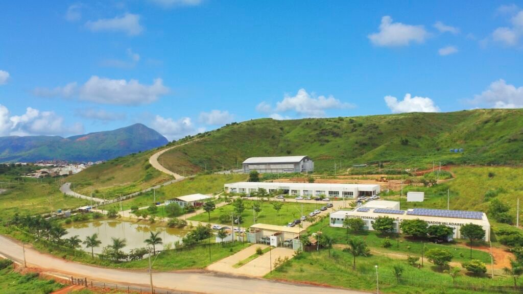 IFMG oferta 901 vagas em cursos técnicos e superiores no Leste mineiro com inscrições até setembro