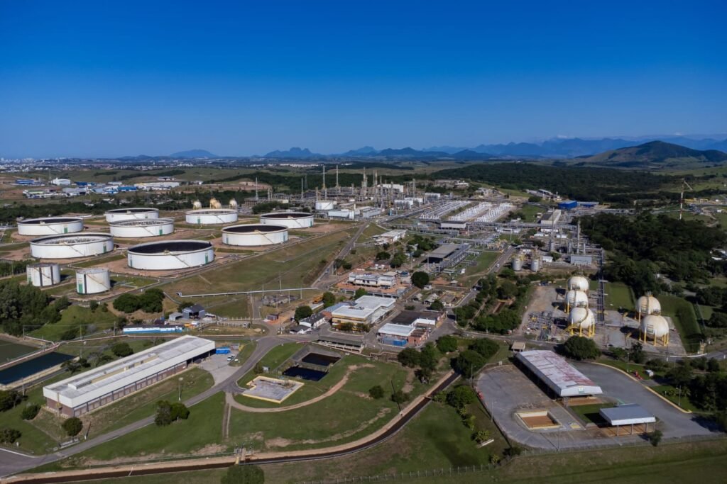 Macaé registra alta no mercado de trabalho e supera média de crescimento nacional