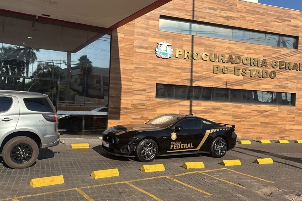 Operação da Polícia Federal investiga desvio de R$ 308 milhões em acordo entre MT e a Oi