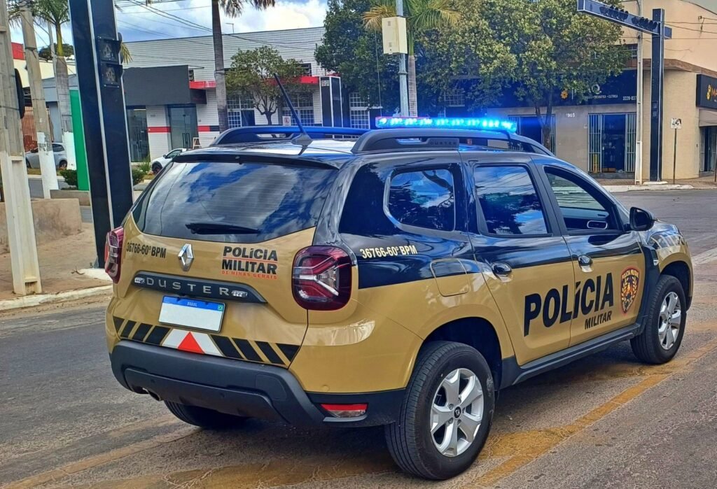 Polícia Militar apreende armas e drogas em evento de torcida organizada na Grande BH