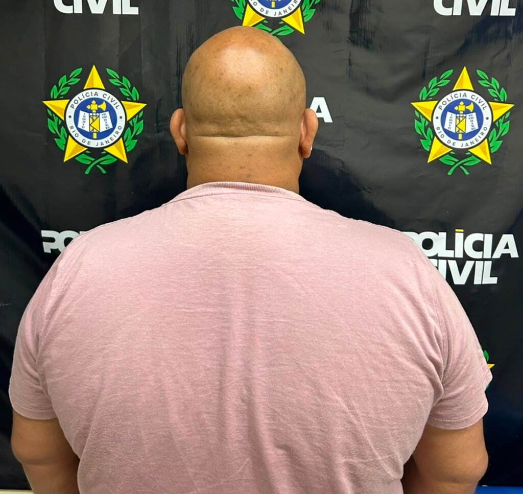 Polícia prende motorista escolar de São Pedro da Aldeia condenado por estupro de vulnerável