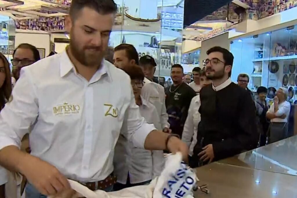 Zé Neto cumpre romaria a cavalo e celebra superação no Santuário de Aparecida