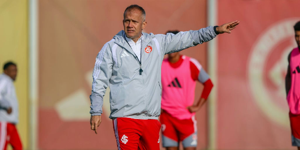 Eduardo Baptista assume comando técnico do Internacional para reta final do Brasileirão