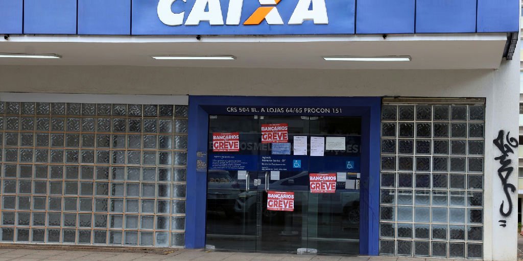 Empregados da Caixa mantêm greve nacional após rejeição de nova proposta