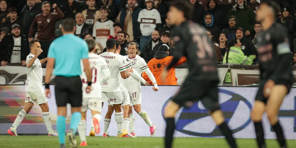 Fluminense avança à semifinal da Libertadores mesmo com derrota em Buenos Aires