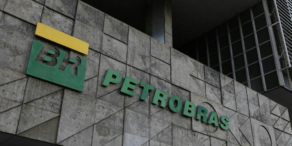 Petrobras inaugura era de tripulação feminina com navio Starnav Elektra
