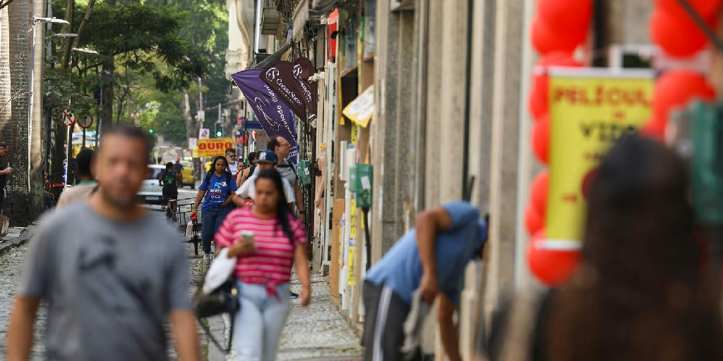 Aprovação do fim da escala 6x1 renova expectativas de equilíbrio entre vida pessoal e trabalho