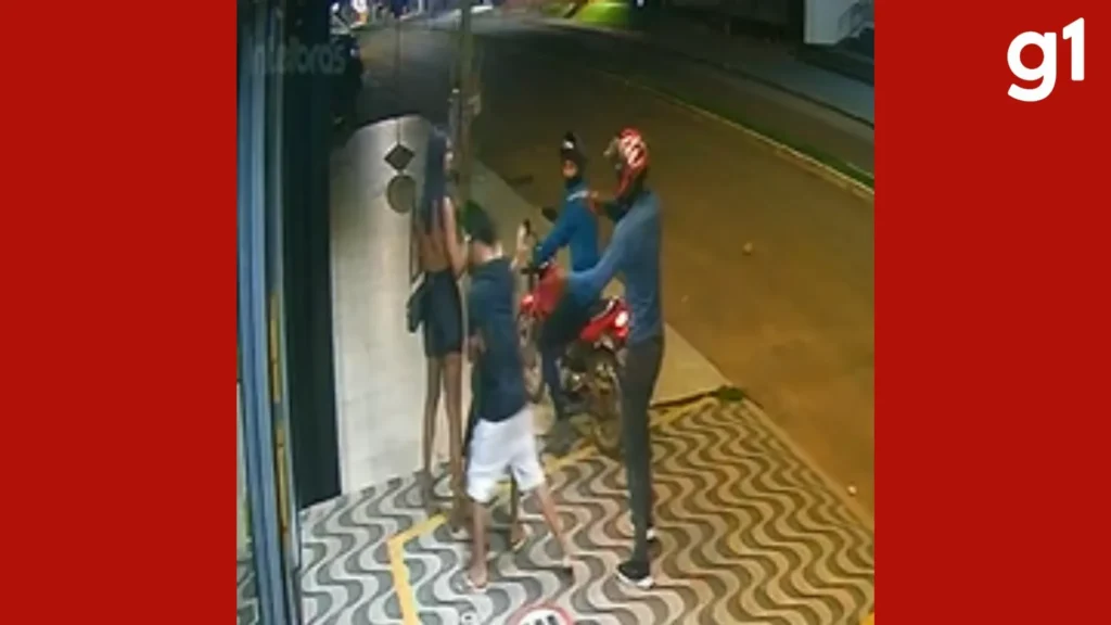 Câmera de segurança registra perseguição e homicídio de jovem em Peixoto de Azevedo