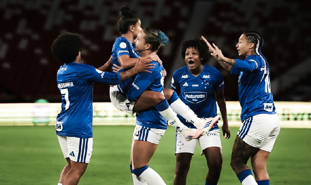 Cruzeiro supera altitude em Quito e bate a LDU na estreia da Libertadores Feminina