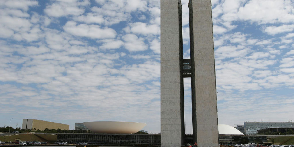 Escala 6x1 entra na pauta do Senado para votação decisiva após eleições