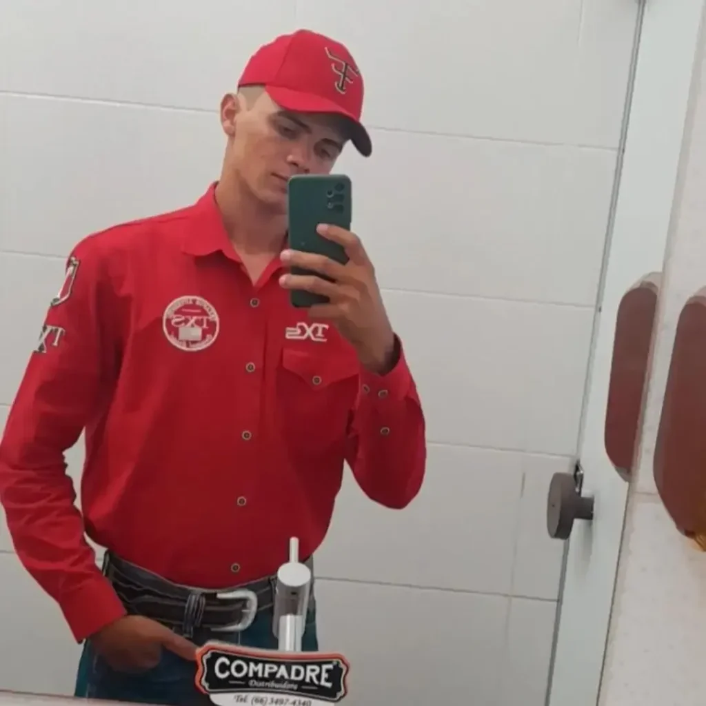 Jovem é assassinado a facada durante reunião de amigos