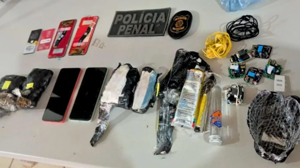 Prisão de policial penal e detento revela esquema de drogas em presídio