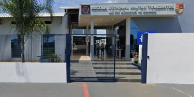 Alunas de escola militar em Mato Grosso são flagradas em briga na porta da unidade