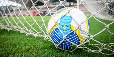 Brasileirão Feminino entra em fase decisiva com disputas acirradas por vaga e sobrevivência