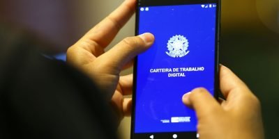 Desemprego cai para 5,4% e atinge marca histórica no segundo trimestre