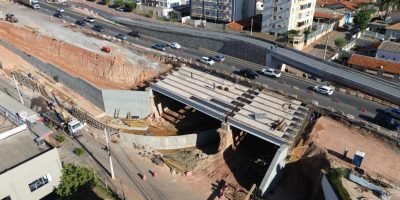 Duas faixas são liberadas em cada sentido da Miguel Sutil após avanço de obras no Jardim Leblon