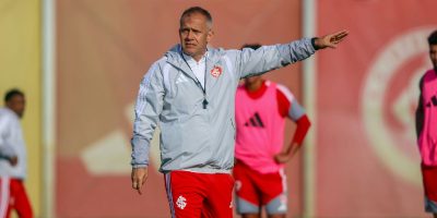 Eduardo Baptista assume comando técnico do Internacional para reta final do Brasileirão