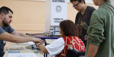 Eleitores com setenta anos ou mais impulsionam participação nas urnas