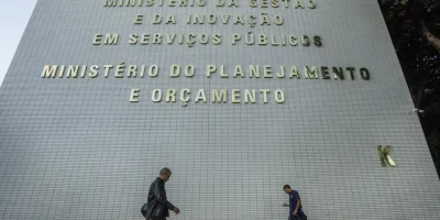 Executivo quer remanejar R$ 20 bi no orçamento de 2027 para impulsionar economia