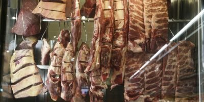 Exportação de carne bovina recua 27,1% em agosto após limite de cota chinesa