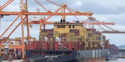 Exportações e importações em alta levam balança comercial a superávit de US$ 7 bilhões em julho