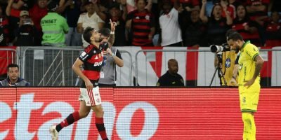 Flamengo vence Mirassol e encosta na liderança do Brasileirão