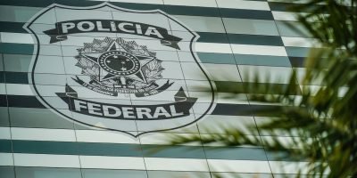 Flávio Bolsonaro nega calúnia contra Lula em manifestação escrita enviada à Polícia Federal