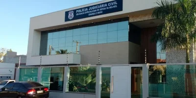 Homem é preso em flagrante por agredir esposa e ameaçar enteada em Várzea Grande