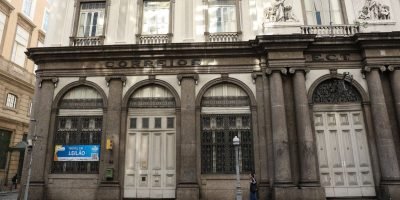 Leilão da antiga sede dos Correios no Rio de Janeiro movimenta mercado imobiliário