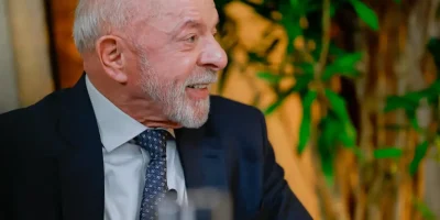 Lula anuncia entrega de pedido de quebra de sigilo ao tribunal superior eleitoral