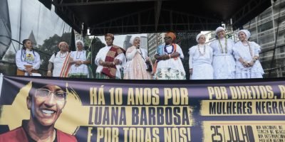 Marcha das Mulheres Negras em São Paulo exige justiça por Luana Barbosa após uma década