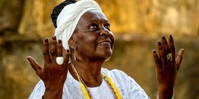 Mestra Fatinha completa 70 anos em encontro de jongueiros que celebra a cultura negra no Vale do Café