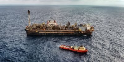 Produção de petróleo no Brasil atinge recorde de 3,34 milhões de barris diários