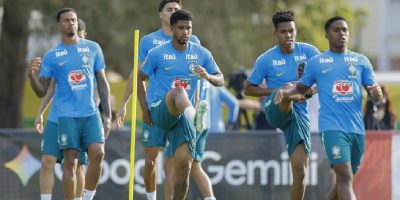 Seleção brasileira completa elenco na Austrália para início de ciclo de amistosos