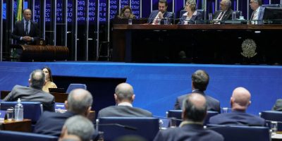 Senado prepara votação decisiva sobre o fim da escala de trabalho 6x1