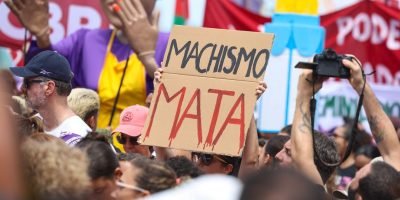 Sobrecarga doméstica e dependência financeira elevam vulnerabilidade feminina à violência