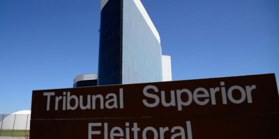 TSE avalia suspender canais políticos no whatsapp durante período eleitoral